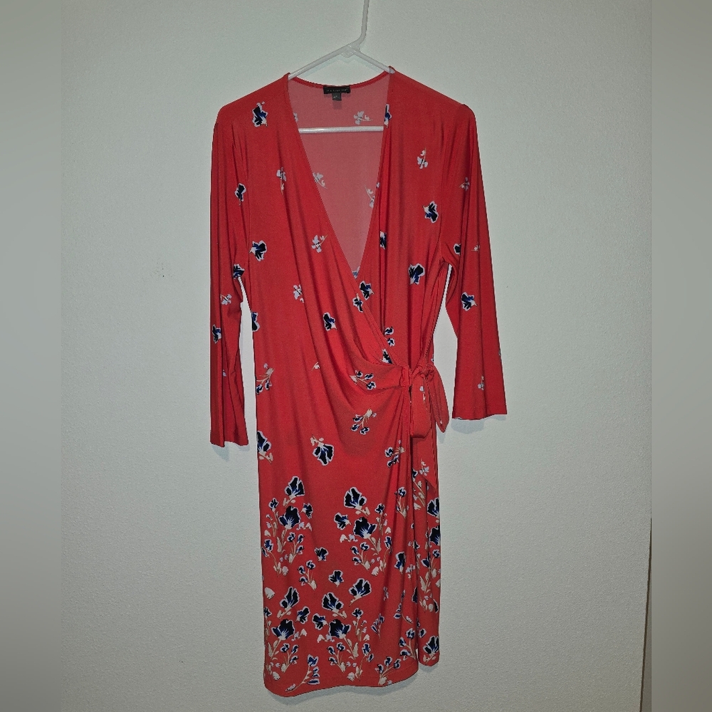 The Limited Faux Wrap Dress Red Blue Floral 3/4 Sleeve Size Large - Picture 3 of 6